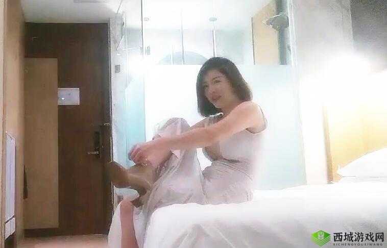 131 美女爰爰视频:私密约会现场曝光